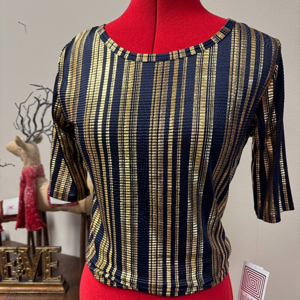 LuLaRoe Gigi Half Sleeve Top Black and Gold Metallic Elegant NEW size S